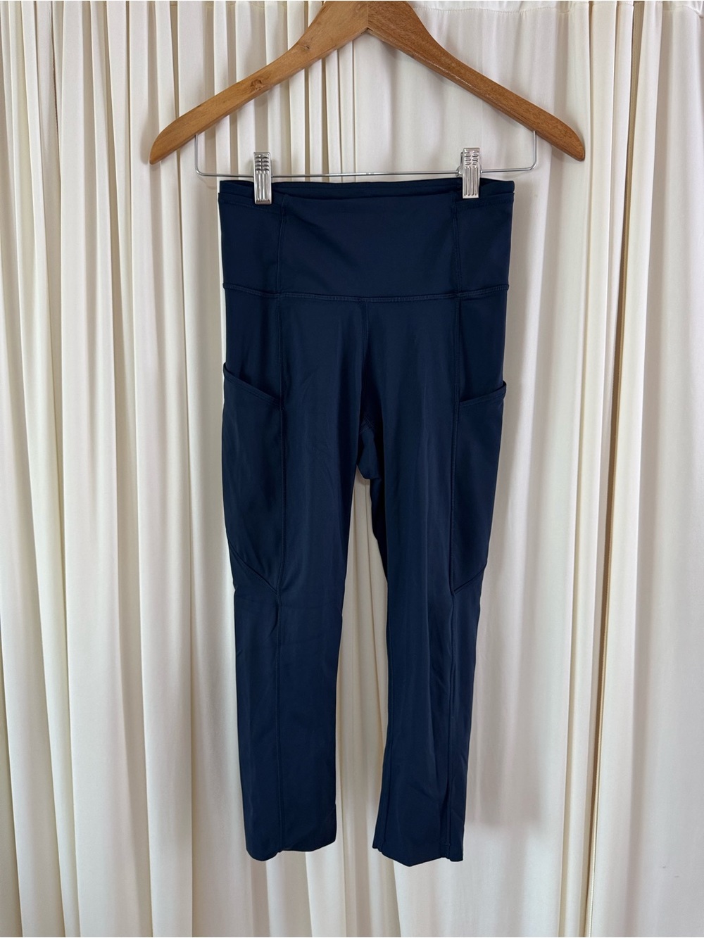 Lululemon Fast and Free Crop II 19" True Navy Capri Leggings Sz 4 Pilates Hiking - Picture 4 of 8